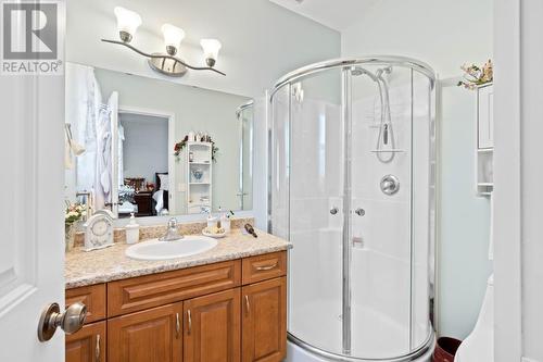 1655 Woodburn Drive, Cache Creek, BC - Indoor Photo Showing Bathroom