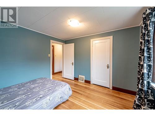 1237 Columbia Avenue, Trail, BC - Indoor Photo Showing Bedroom