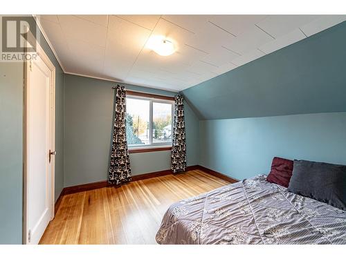 1237 Columbia Avenue, Trail, BC - Indoor Photo Showing Bedroom