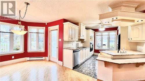 98 Rue Kent Lodge, Beresford, NB - Indoor Photo Showing Other Room