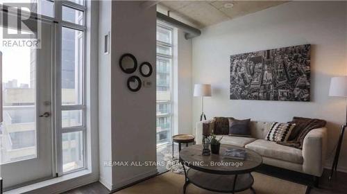 812 - 150 Sudbury Street, Toronto, ON - Indoor Photo Showing Living Room