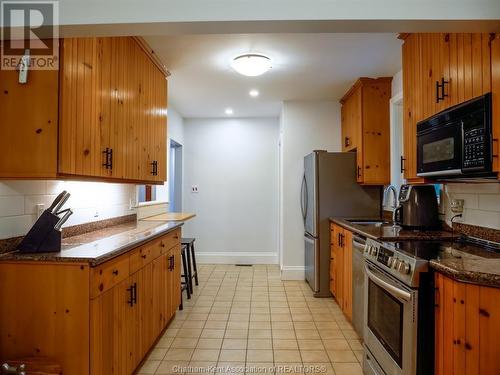 187 Mercer Street, Chatham, ON - Indoor Photo Showing Kitchen