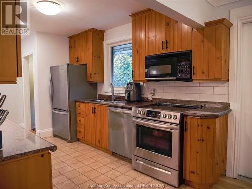 187 Mercer Street, Chatham, ON - Indoor Photo Showing Kitchen