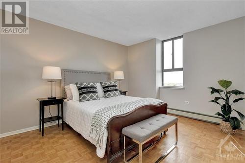 515 St Laurent Boulevard Unit#1809, Ottawa, ON - Indoor Photo Showing Bedroom