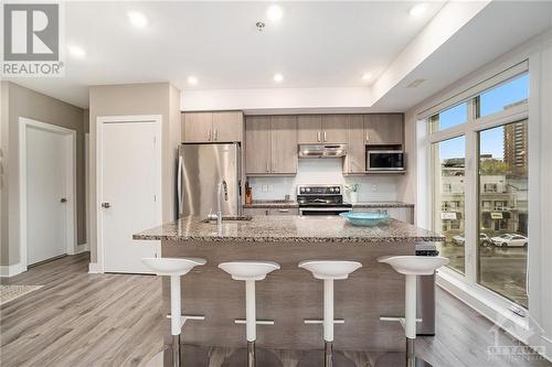 170 Preston Street Unit#301, Ottawa, ON - Indoor Photo Showing Kitchen With Stainless Steel Kitchen With Upgraded Kitchen