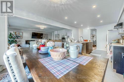 7993 Hackberry Trail, Niagara Falls, ON - Indoor Photo Showing Dining Room