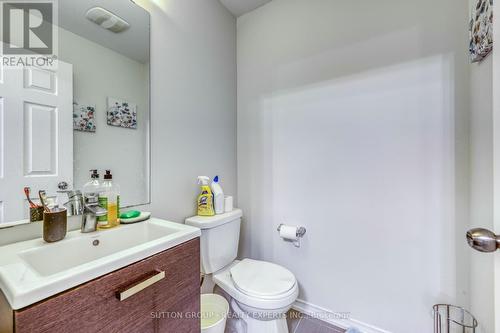 7993 Hackberry Trail, Niagara Falls, ON - Indoor Photo Showing Bathroom