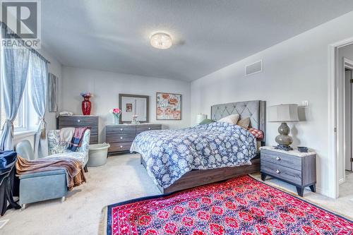 7993 Hackberry Trail, Niagara Falls, ON - Indoor Photo Showing Bedroom