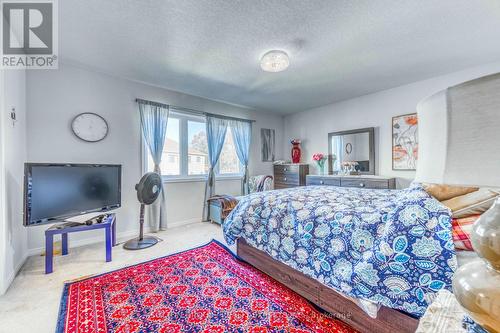 7993 Hackberry Trail, Niagara Falls, ON - Indoor Photo Showing Bedroom