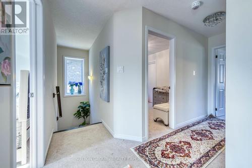 7993 Hackberry Trail, Niagara Falls, ON - Indoor Photo Showing Other Room