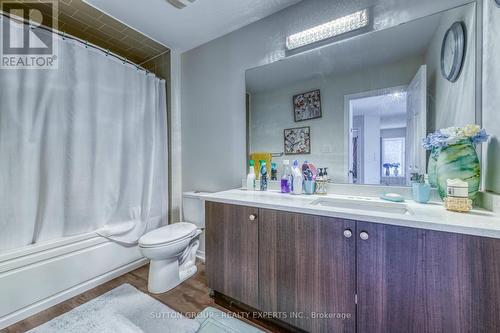 7993 Hackberry Trail, Niagara Falls, ON - Indoor Photo Showing Bathroom