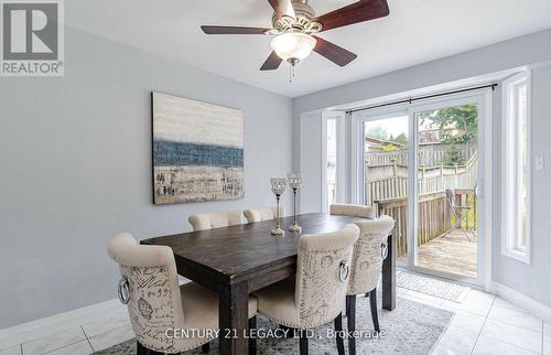 322 Benesfort Crescent, Kitchener, ON - Indoor Photo Showing Dining Room