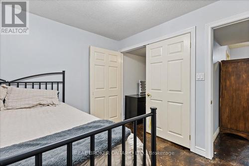 65 Abraham Drive, Stratford, ON - Indoor Photo Showing Bedroom