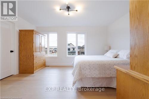 81 Homestead Way, Thorold, ON - Indoor Photo Showing Bedroom