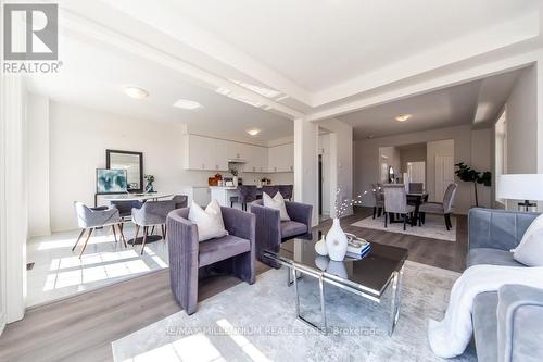 25 Lidstone Street, Cambridge, ON - Indoor Photo Showing Living Room