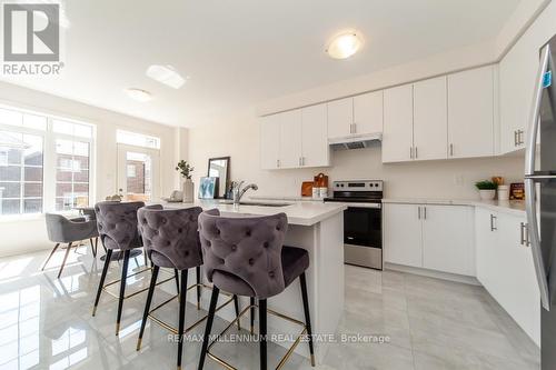 25 Lidstone Street, Cambridge, ON - Indoor Photo Showing Kitchen