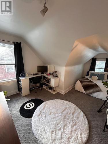 Upper - 557 Stirling Avenue S, Kitchener, ON - Indoor Photo Showing Bedroom