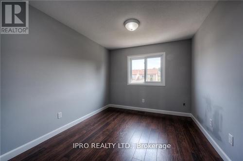 298 Activa Avenue, Kitchener, ON - Indoor Photo Showing Other Room