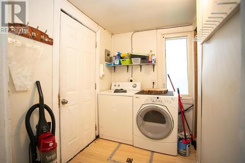 523 Brunswick, Sault Ste. Marie, ON - Indoor Photo Showing Laundry Room