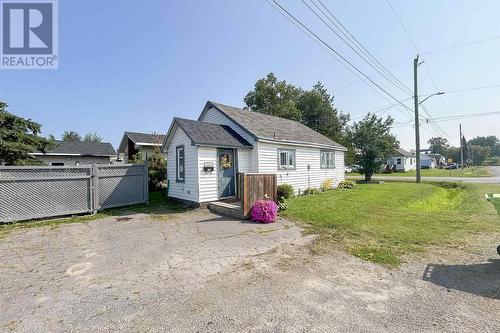 523 Brunswick, Sault Ste. Marie, ON - Outdoor