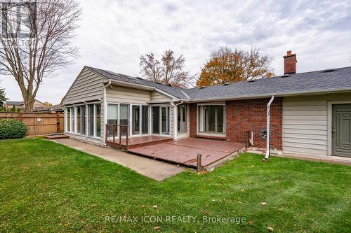 520 Oakridge Drive, London, ON 