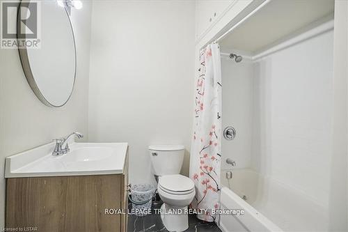 85 Kent Street N, Norfolk (Simcoe), ON - Indoor Photo Showing Bathroom