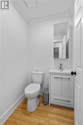 97 Cheyne Drive, St. John'S, NL - Indoor Photo Showing Bathroom