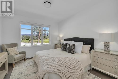 1979 Country Club Drive Unit# 11, Kelowna, BC - Indoor Photo Showing Bedroom