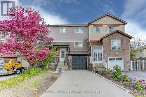 52 Chabad Gate, Vaughan, ON - Outdoor With Facade