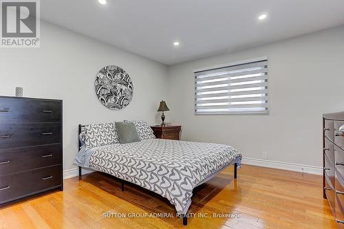 52 Chabad Gate, Vaughan, ON - Indoor Photo Showing Bedroom