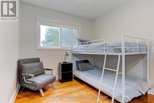 52 Chabad Gate, Vaughan, ON - Indoor Photo Showing Bedroom