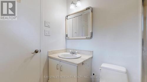 1372 Gatehouse Drive, Mississauga, ON - Indoor Photo Showing Bathroom