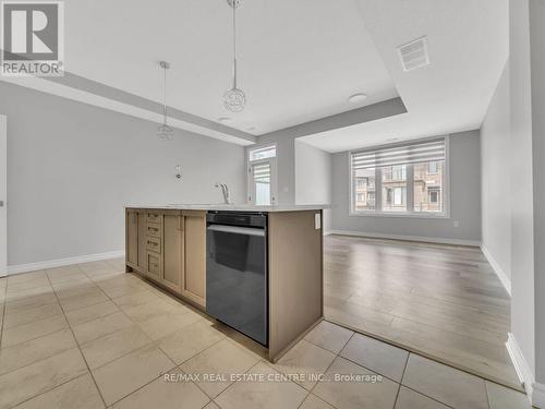 89 - 445 Ontario Street S, Milton, ON - Indoor Photo Showing Kitchen