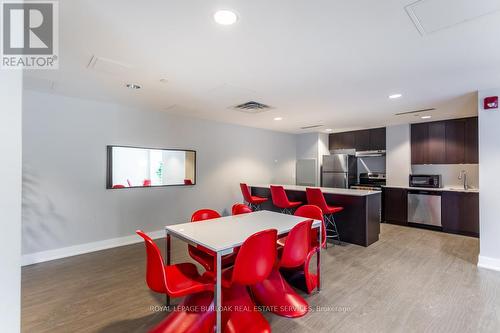 113 - 1284 Guelph Line, Burlington, ON - Indoor Photo Showing Kitchen