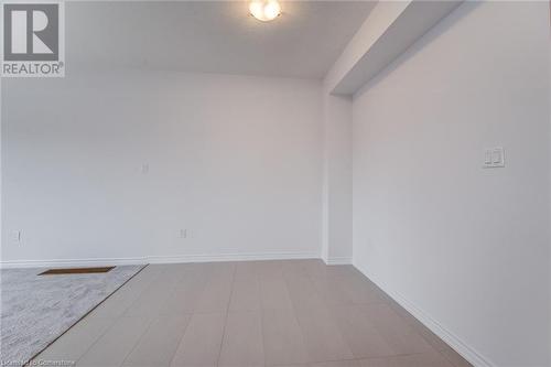 View of unfurnished room - 26 Elsegood Drive, Guelph, ON - Indoor Photo Showing Other Room