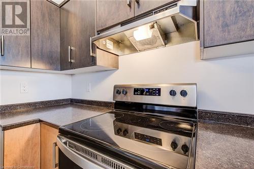 Kitchen featuring stainless steel electric range - 26 Elsegood Drive, Guelph, ON - Indoor Photo Showing Kitchen