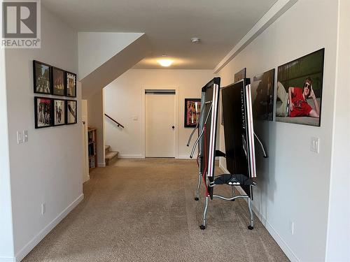 218 Sunset Drive, Sicamous, BC - Indoor Photo Showing Other Room