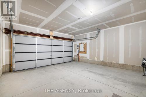 6 Rainwater Lane, Barrie, ON - Indoor Photo Showing Garage