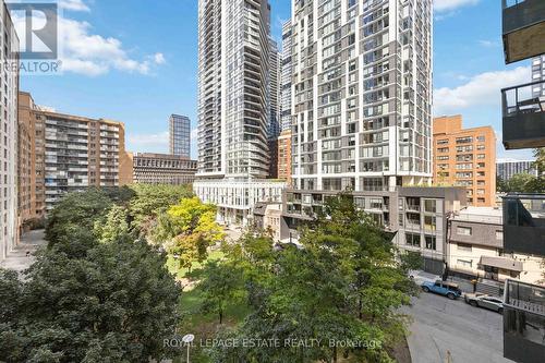 601 - 76 Shuter Street, Toronto, ON - Outdoor With Facade