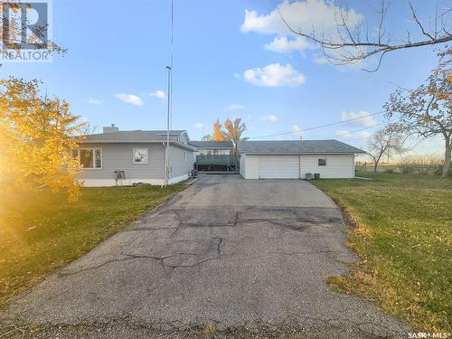 102 7Th Avenue W, Central Butte, SK - Outdoor