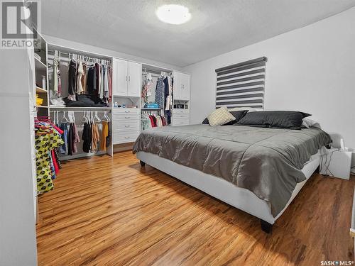 102 7Th Avenue W, Central Butte, SK - Indoor Photo Showing Bedroom