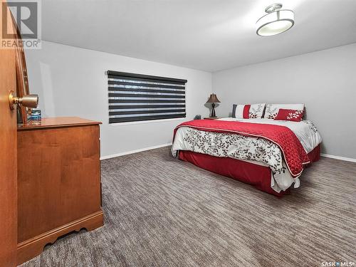 102 7Th Avenue W, Central Butte, SK - Indoor Photo Showing Bedroom