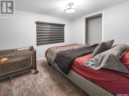 102 7Th Avenue W, Central Butte, SK - Indoor Photo Showing Bedroom