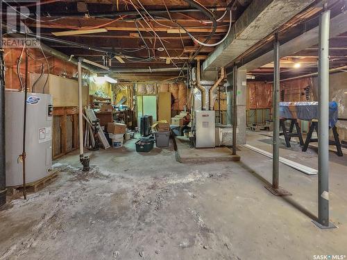 102 7Th Avenue W, Central Butte, SK - Indoor Photo Showing Basement