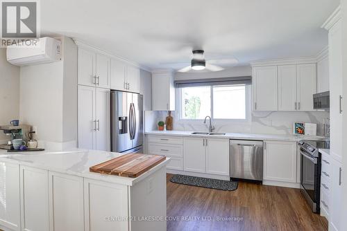 Unit #6 - 4 Paradise Boulevard W, Ramara, ON - Indoor Photo Showing Kitchen