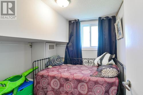 Unit #6 - 4 Paradise Boulevard W, Ramara, ON - Indoor Photo Showing Bedroom