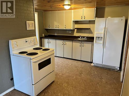 72 Whitbourne Road, Whitbourne, NL - Indoor Photo Showing Kitchen