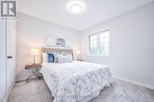 258 Stone Road, Aurora, ON - Indoor Photo Showing Bedroom