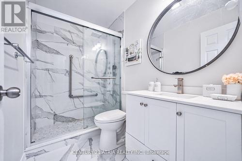 258 Stone Road, Aurora, ON - Indoor Photo Showing Bathroom