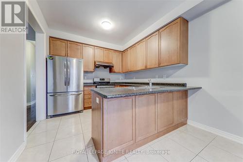 90 Christian Ritter Drive, Markham, ON - Indoor Photo Showing Kitchen